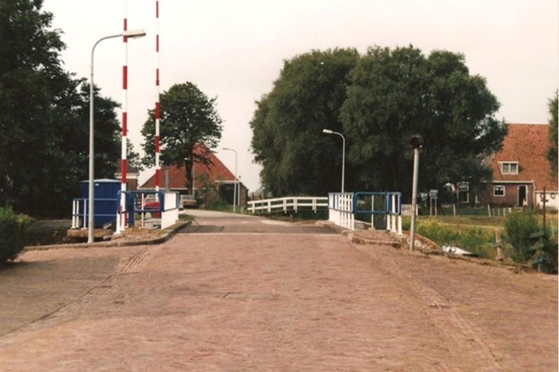 Brug over de Frjentsjerter Feart